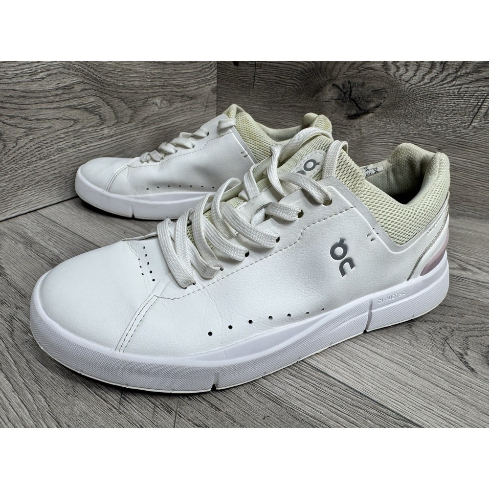 On Cloud The Roger Advantage Women's Sz. 9 Tennis Shoes Comfort Sneakers - Picture 2 of 12